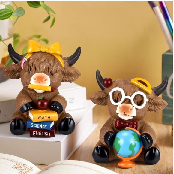 Rare 💎Highland Cow Figurines Back to School Classroom Highland Cow - Picture 1 of 5